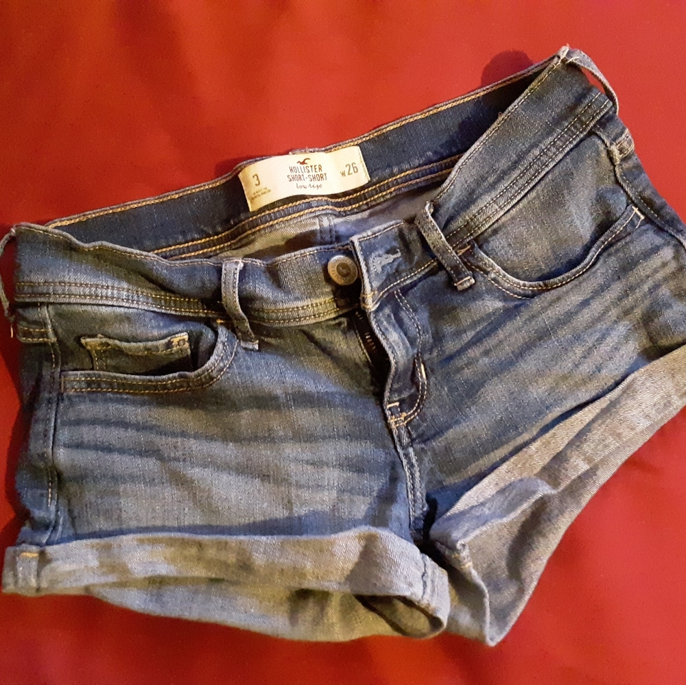 HOLLISTER Short-Short Low Rise Shorts